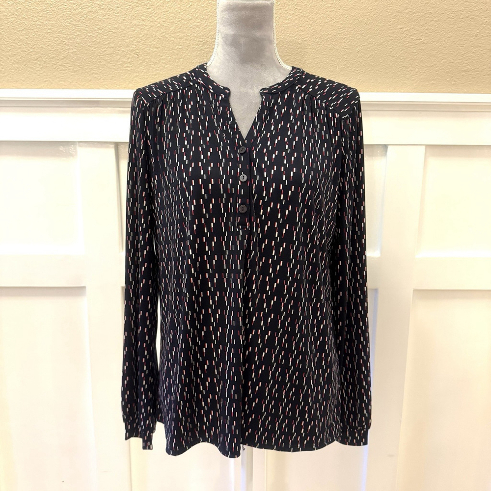 Banana Republic V Neck Blouse Top Size:M Pullover Navy With Pink/White Design